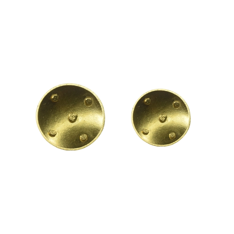 Boucles d'oreilles puce bâtées, or 18k