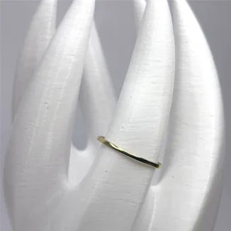 Alternative view of Alliance "Épure" – Anneau Simple, Or 18K